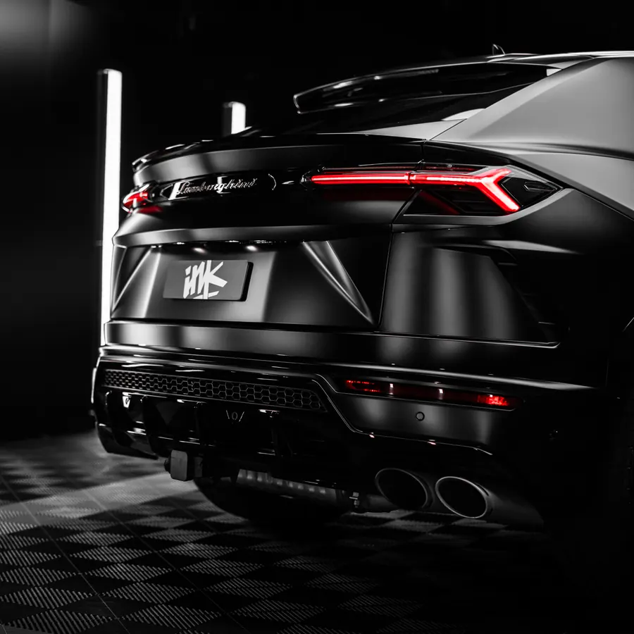 Lamborghini Urus — satin finish, rear